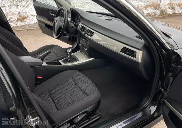 BMW Seria 3 320d Touring xDrive