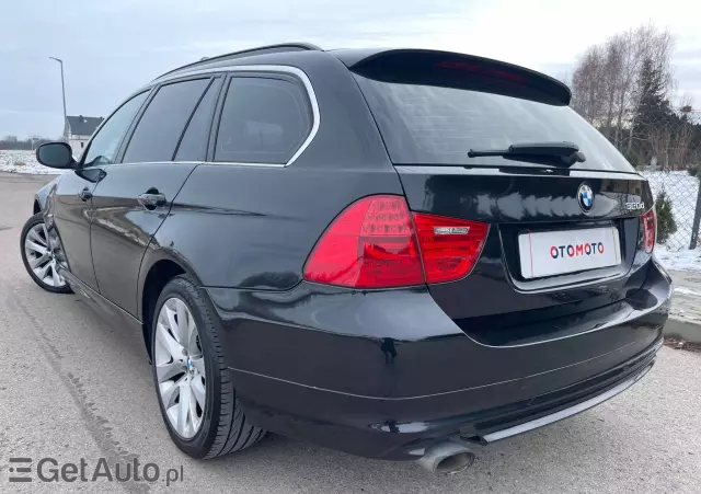 BMW Seria 3 320d Touring xDrive