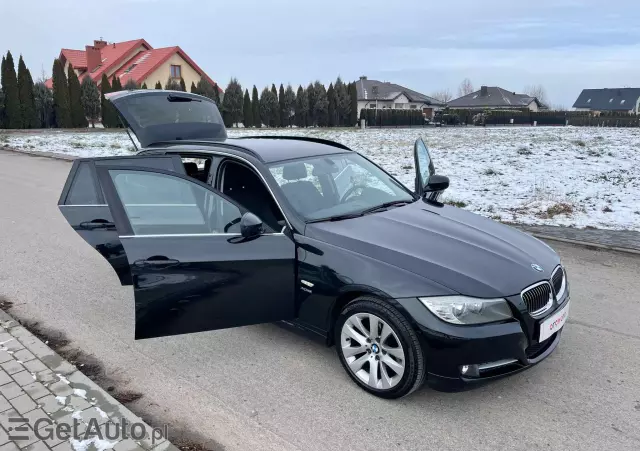 BMW Seria 3 320d Touring xDrive