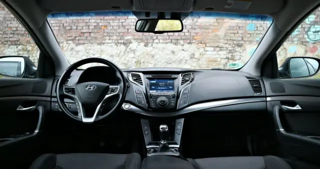 HYUNDAI I40 I40cw 1.6 5 Star Edition