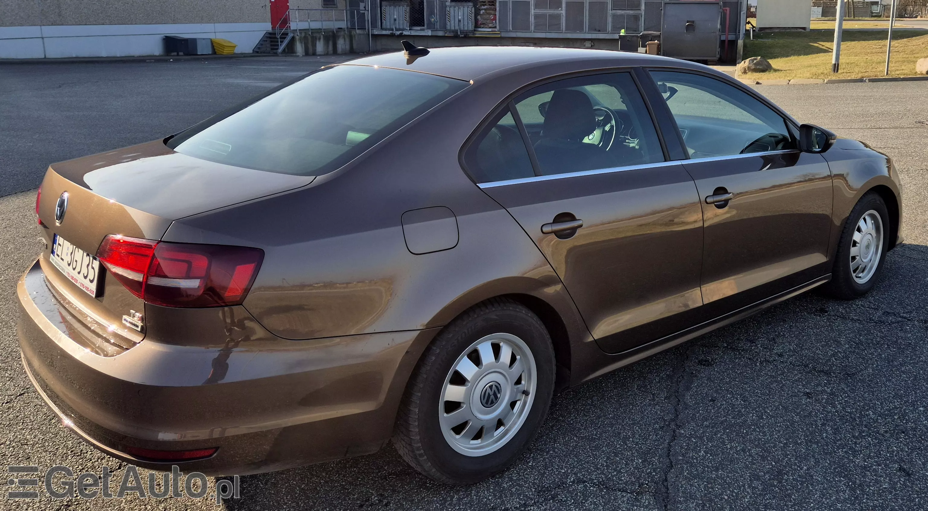 VOLKSWAGEN Jetta Highline DSG