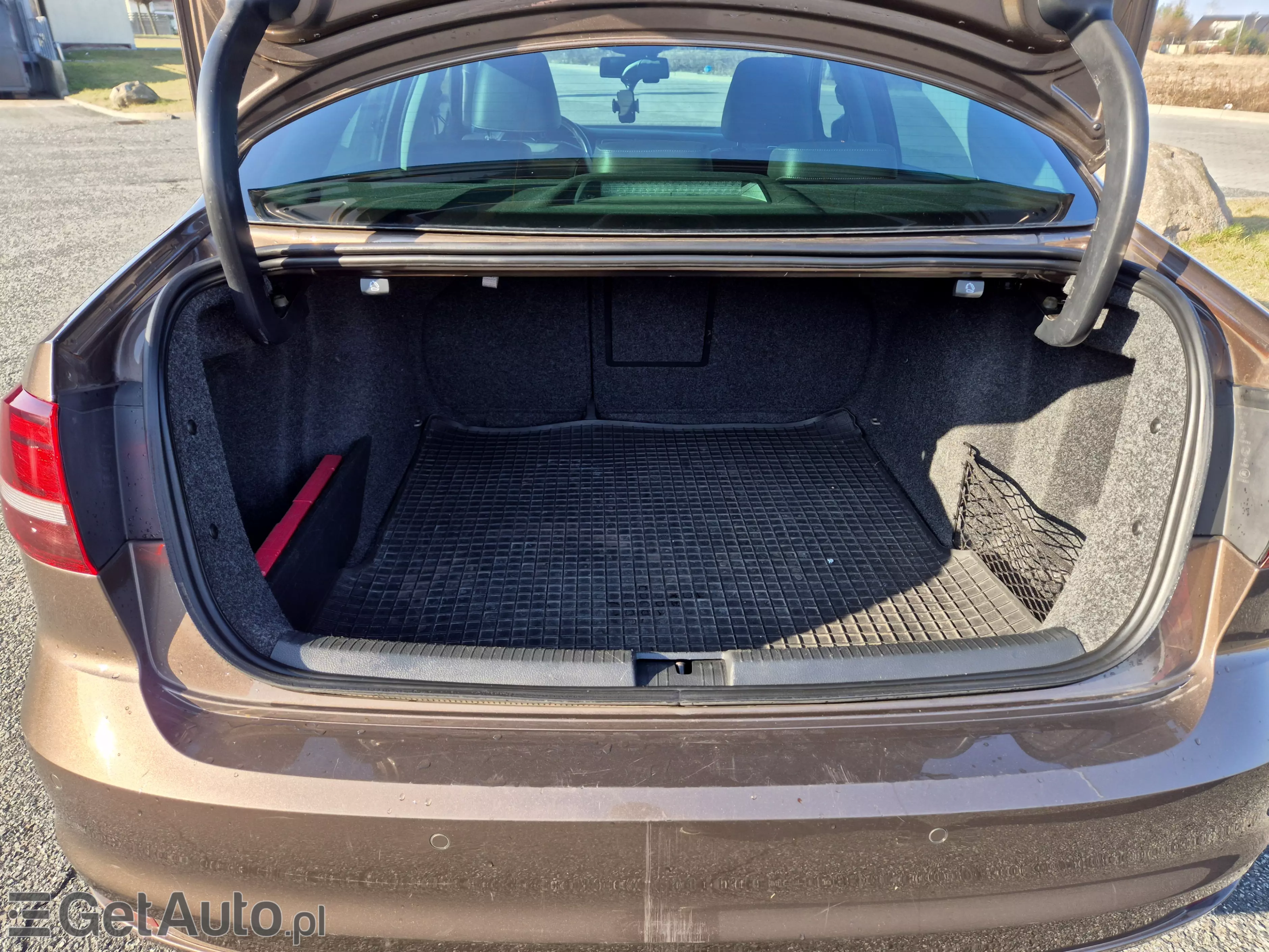 VOLKSWAGEN Jetta Highline DSG