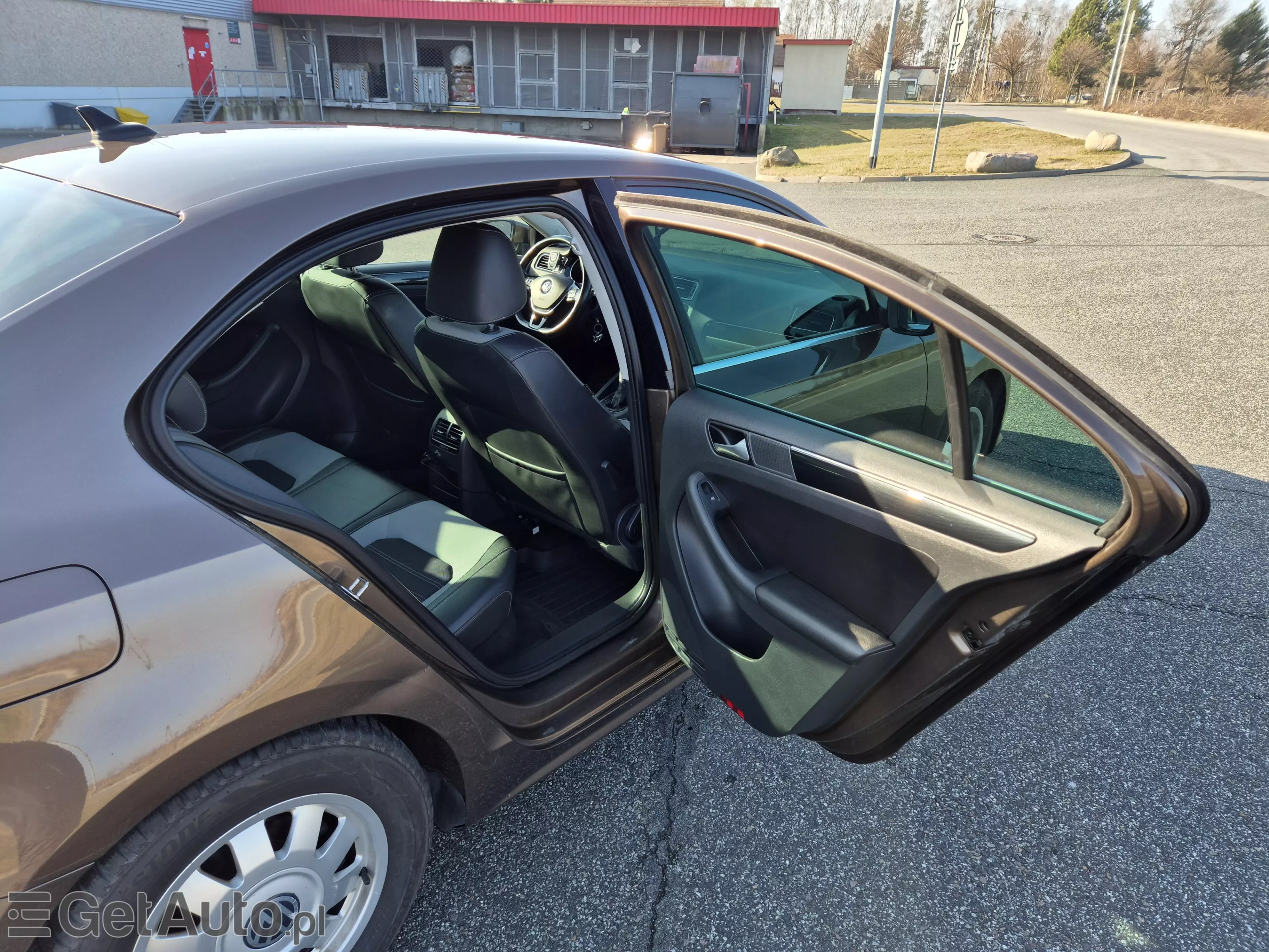 VOLKSWAGEN Jetta Highline DSG