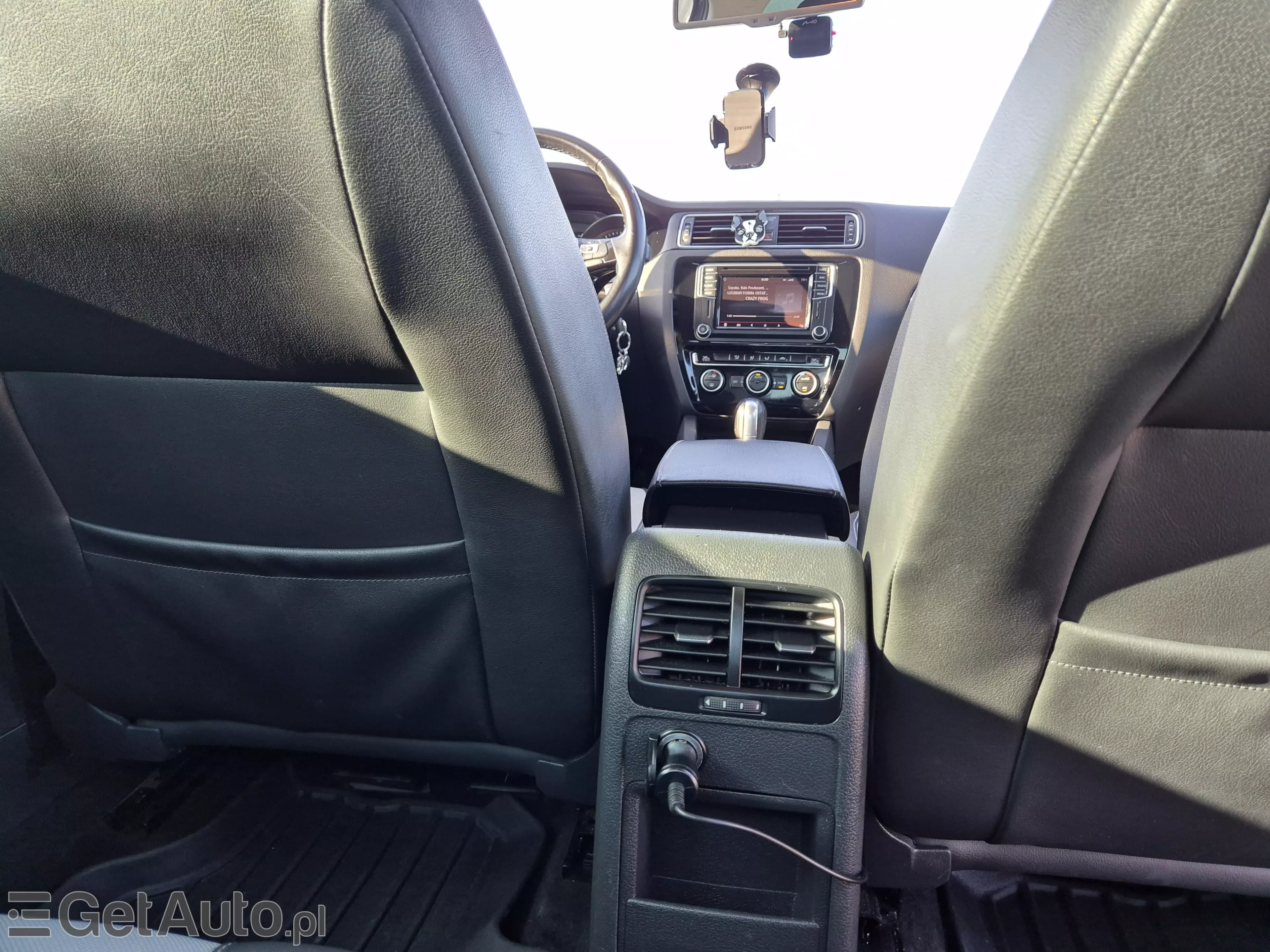 VOLKSWAGEN Jetta Highline DSG