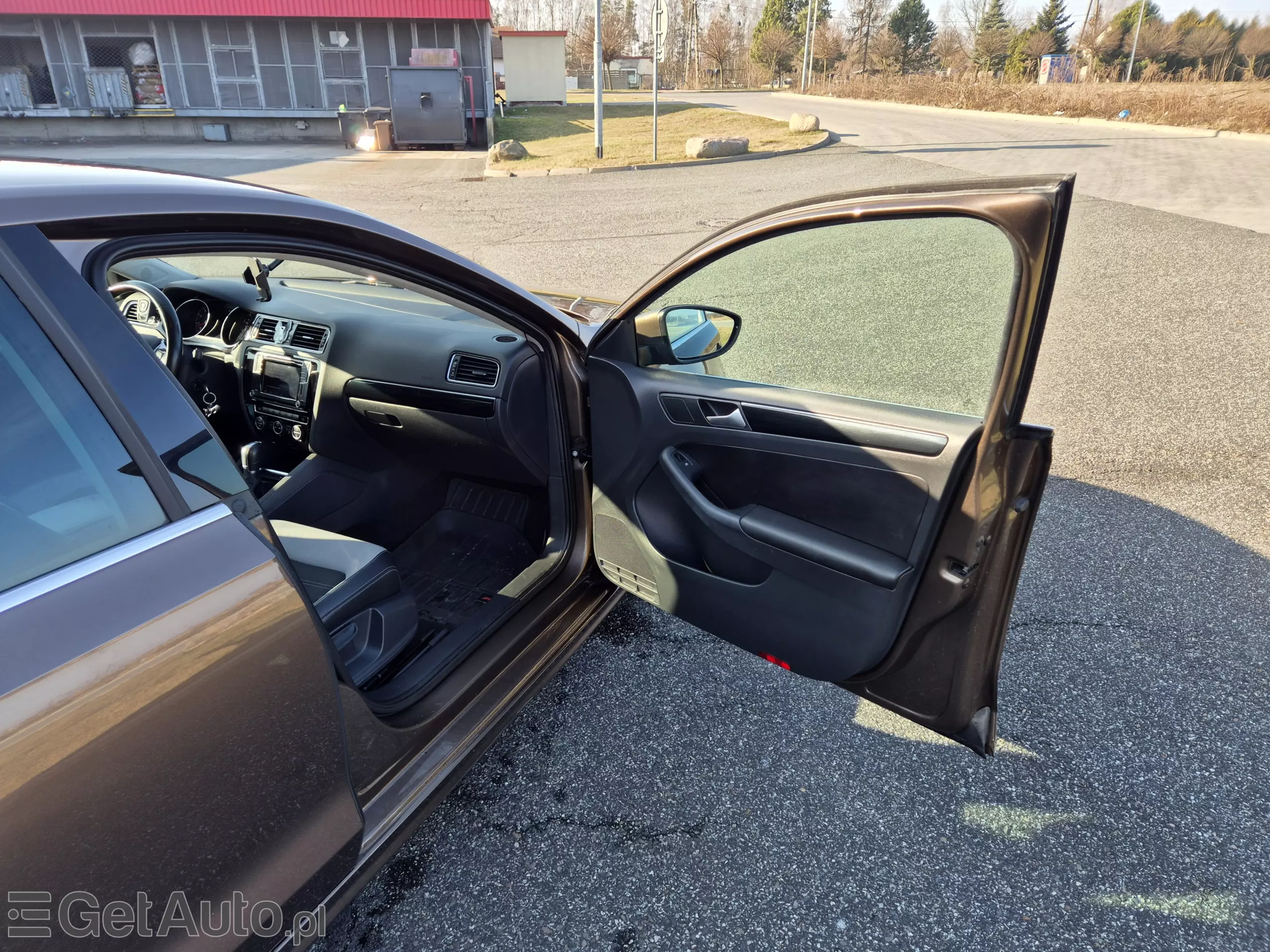 VOLKSWAGEN Jetta Highline DSG