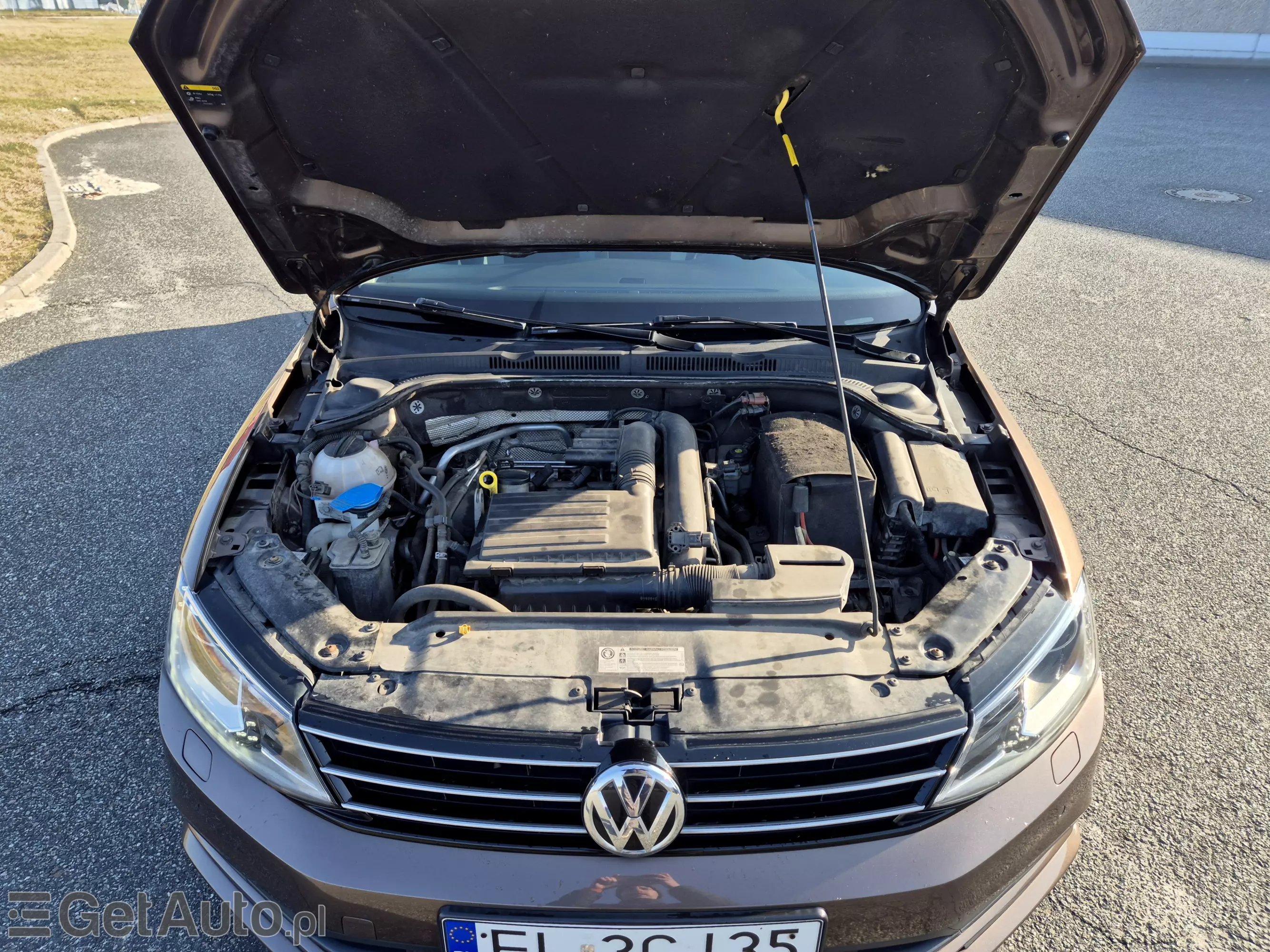 VOLKSWAGEN Jetta Highline DSG