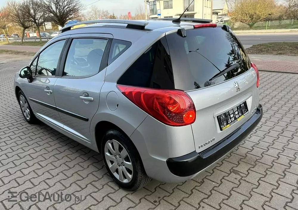 PEUGEOT 207 