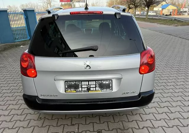 PEUGEOT 207 