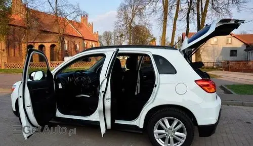 MITSUBISHI ASX 