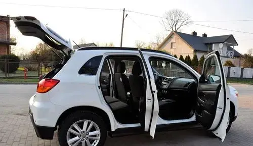 MITSUBISHI ASX 