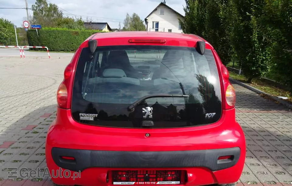 PEUGEOT 107 