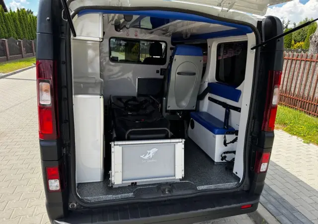 RENAULT Trafic 