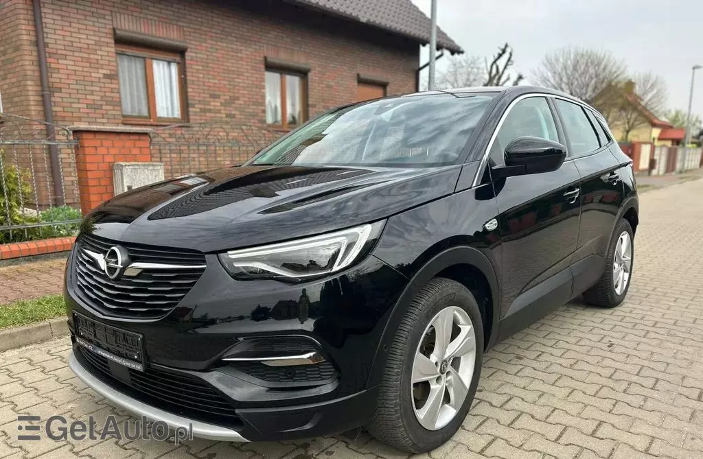 OPEL Grandland 