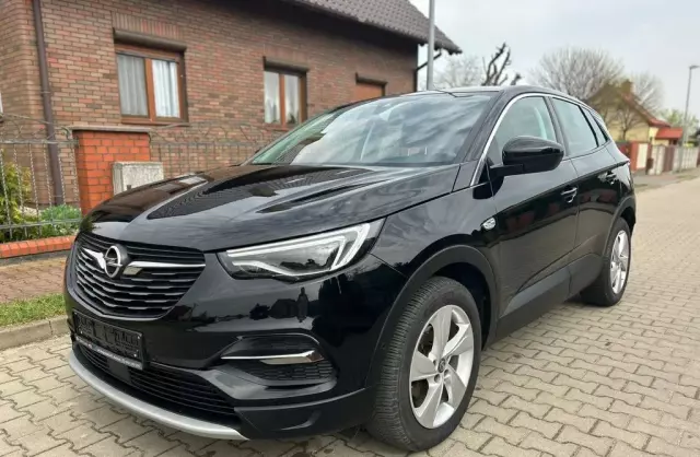OPEL Grandland 