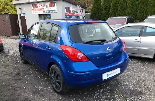 NISSAN Tiida 