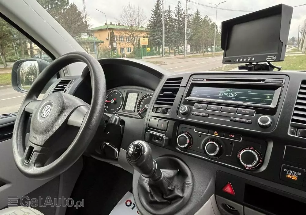 VOLKSWAGEN Transporter 