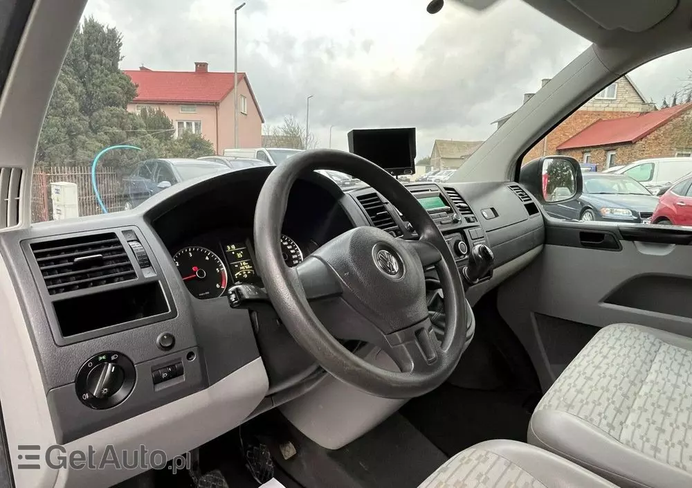 VOLKSWAGEN Transporter 