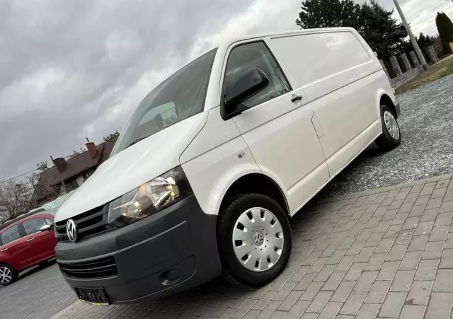 VOLKSWAGEN Transporter 