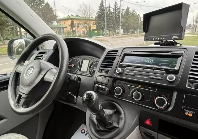 VOLKSWAGEN Transporter 