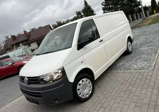 VOLKSWAGEN Transporter 