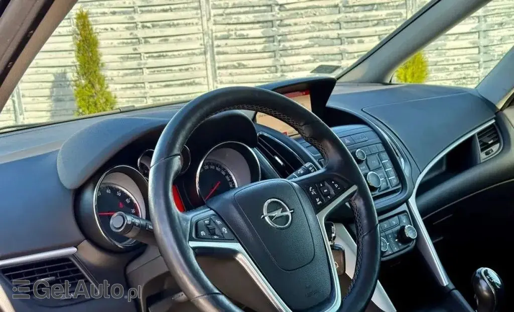 OPEL Zafira 