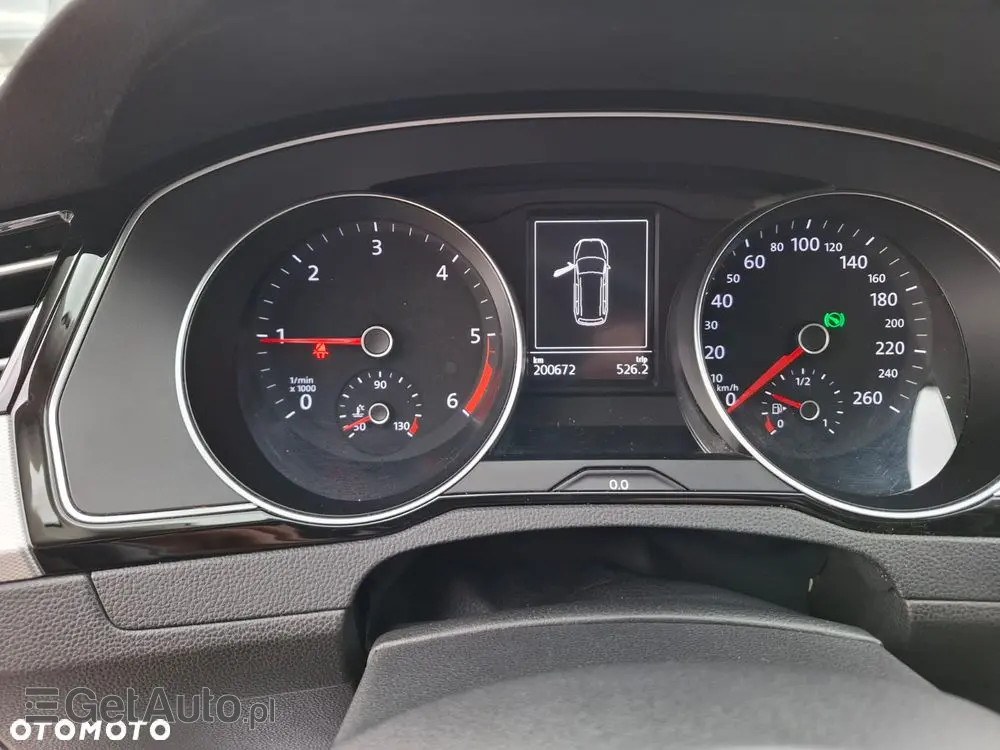 VOLKSWAGEN Passat 2.0 TDI SCR DSG Highline