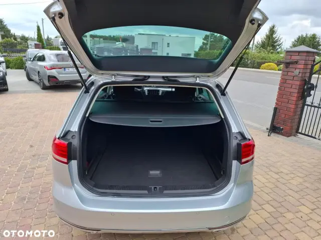 VOLKSWAGEN Passat 2.0 TDI SCR DSG Highline