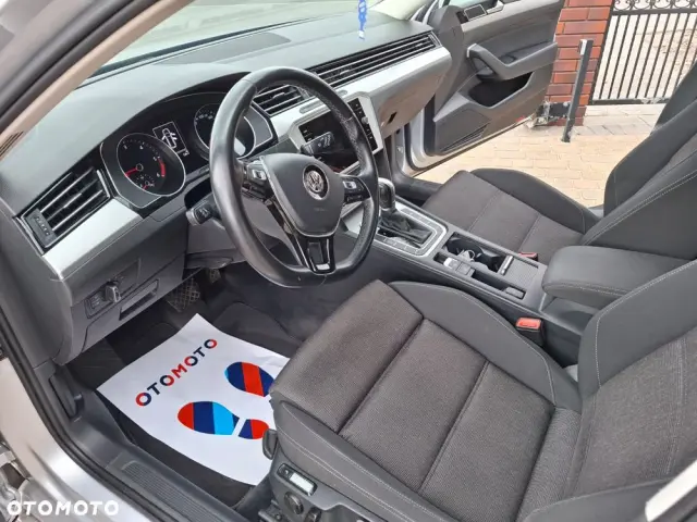 VOLKSWAGEN Passat 2.0 TDI SCR DSG Highline