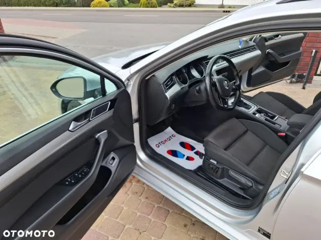 VOLKSWAGEN Passat 2.0 TDI SCR DSG Highline