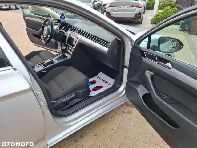 VOLKSWAGEN Passat 2.0 TDI SCR DSG Highline