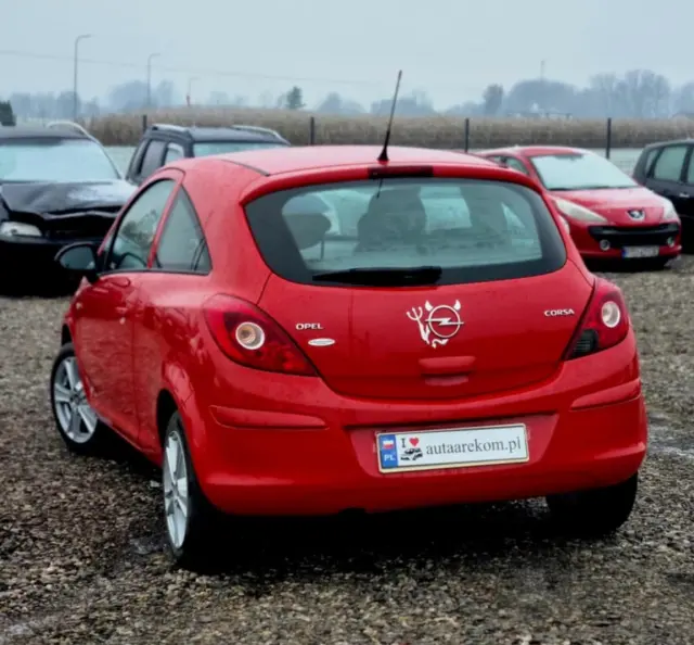 OPEL Corsa 