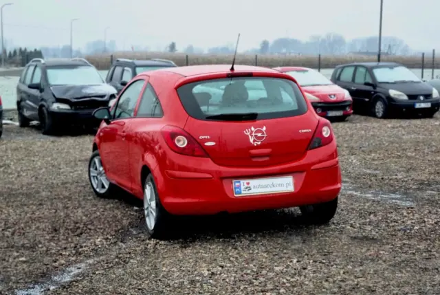 OPEL Corsa 