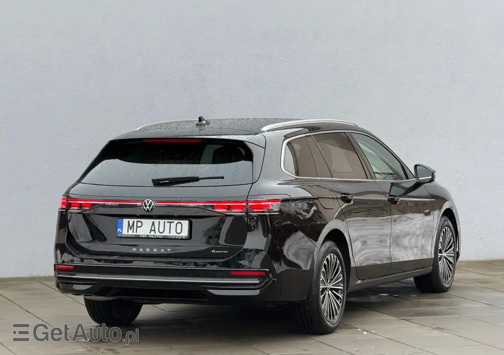 VOLKSWAGEN Passat Variant 2.0 TDI SCR 4Mot Elegance DSG