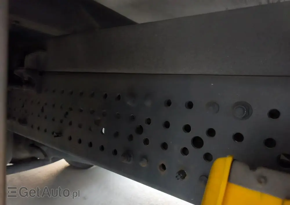 MERCEDES-BENZ ACTROS ANTOS 2543 6X2 CHŁODNIA IZOTERMA OS SKRĘTNA PODNOSZONA SUPER STAN 