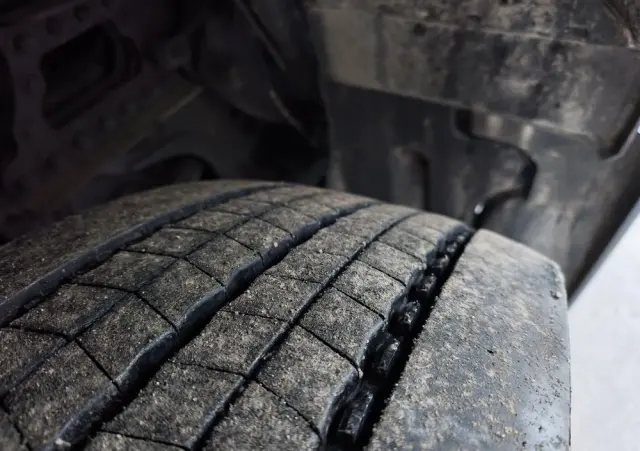 MERCEDES-BENZ ACTROS ANTOS 2543 6X2 CHŁODNIA IZOTERMA OS SKRĘTNA PODNOSZONA SUPER STAN 