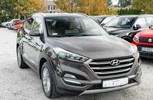 HYUNDAI Tucson 