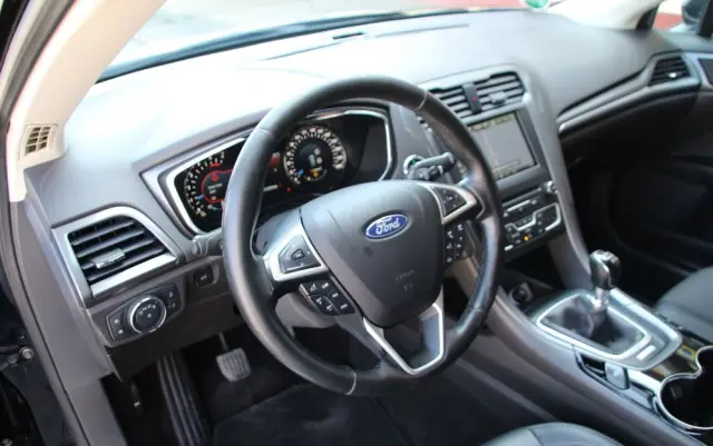 FORD Mondeo 2.0 TDCi STart-Stopp Titanium