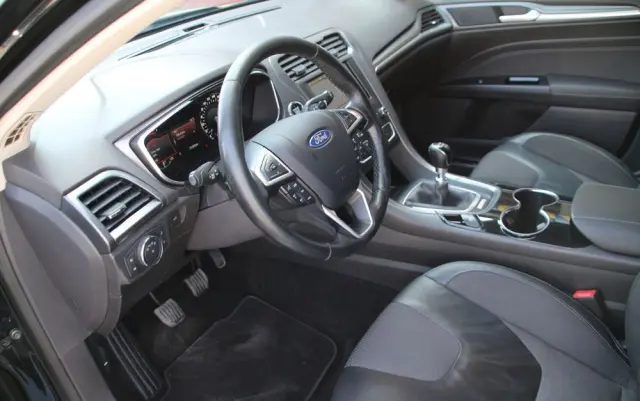 FORD Mondeo 2.0 TDCi STart-Stopp Titanium