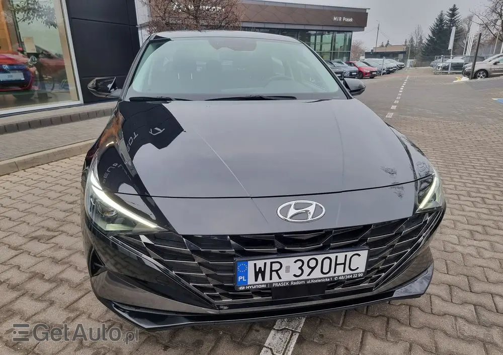 HYUNDAI Elantra 1.6 Smart
