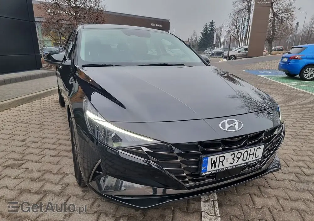 HYUNDAI Elantra 1.6 Smart