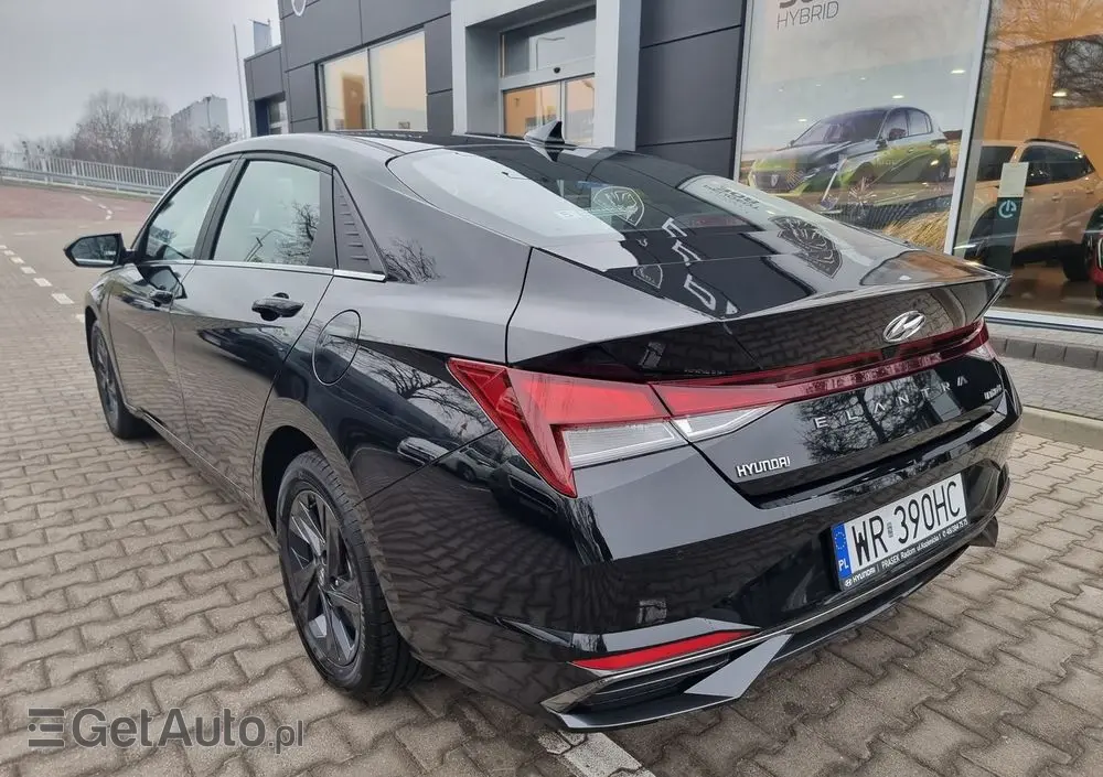 HYUNDAI Elantra 1.6 Smart