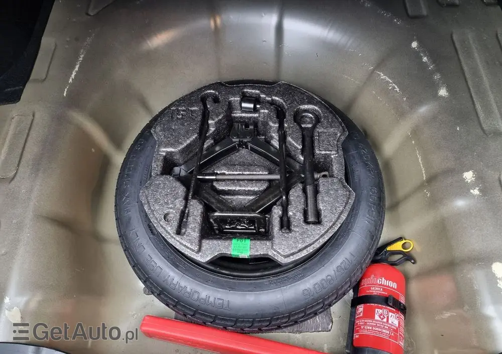 HYUNDAI Elantra 1.6 Smart