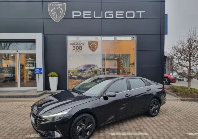 HYUNDAI Elantra 1.6 Smart