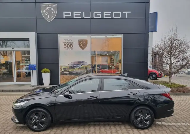 HYUNDAI Elantra 1.6 Smart