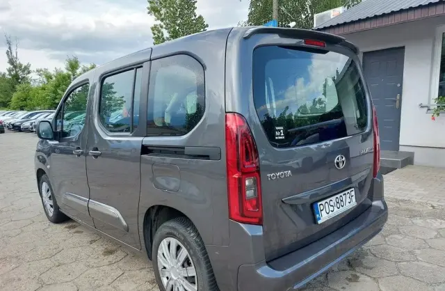 TOYOTA Proace 