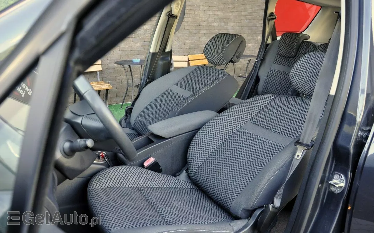 RENAULT Grand Scenic 