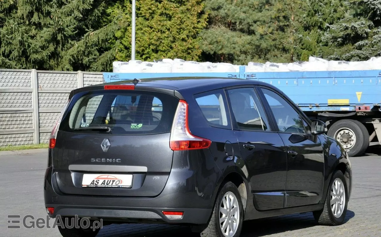 RENAULT Grand Scenic 