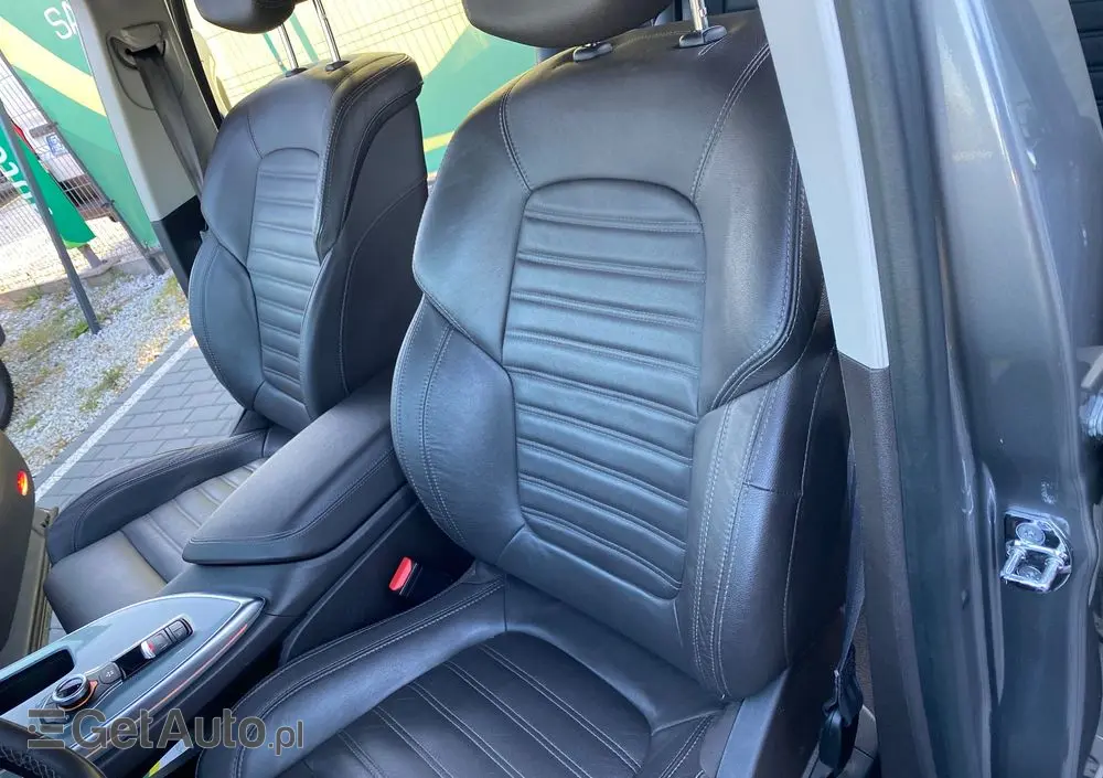 RENAULT Espace 1.6 dCi Energy Initiale Paris EDC 7os