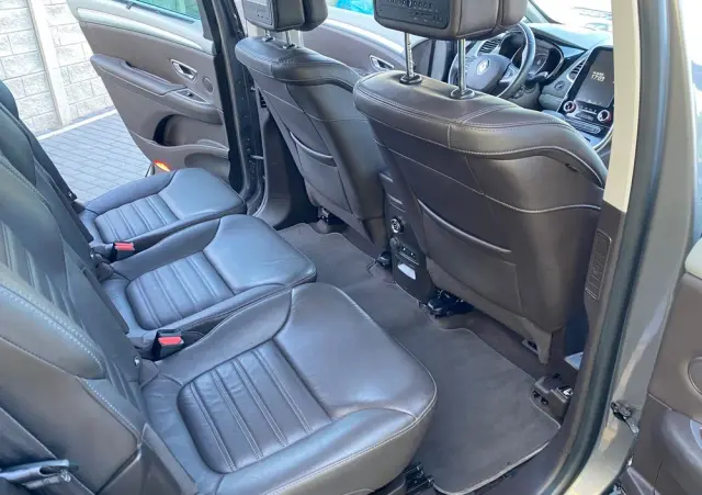 RENAULT Espace 1.6 dCi Energy Initiale Paris EDC 7os