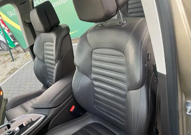 RENAULT Espace 1.6 dCi Energy Initiale Paris EDC 7os